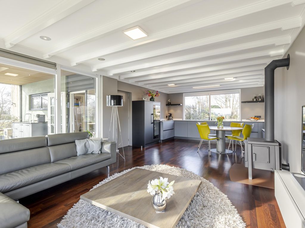 Muisbroekseweg 24, GIESSENBURG