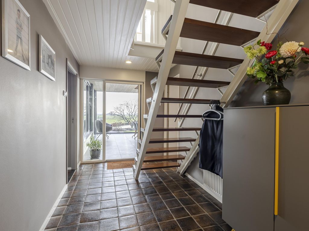 Muisbroekseweg 24, GIESSENBURG