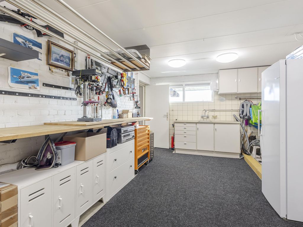 Muisbroekseweg 24, GIESSENBURG