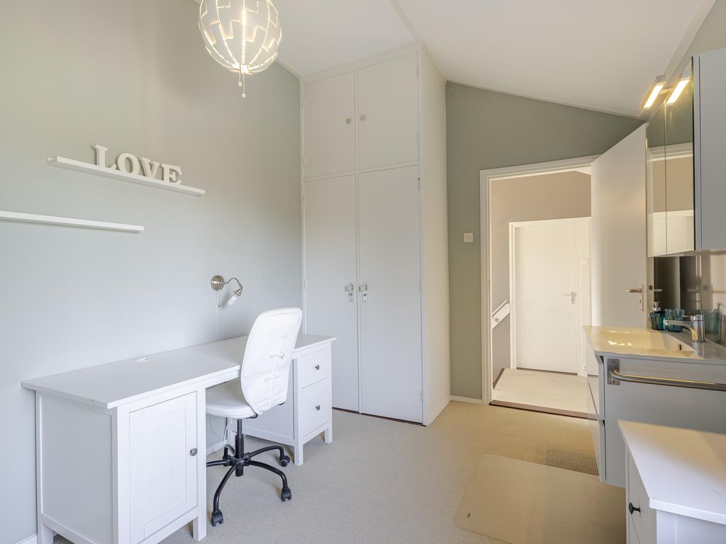 Muisbroekseweg 24, GIESSENBURG