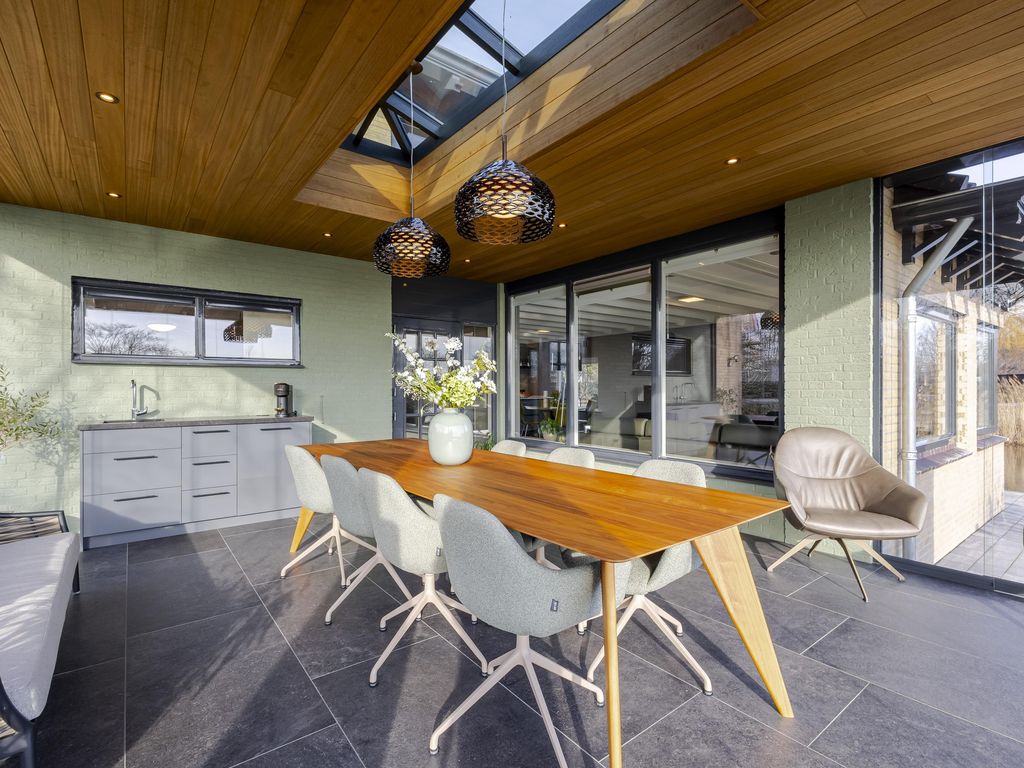 Muisbroekseweg 24, GIESSENBURG