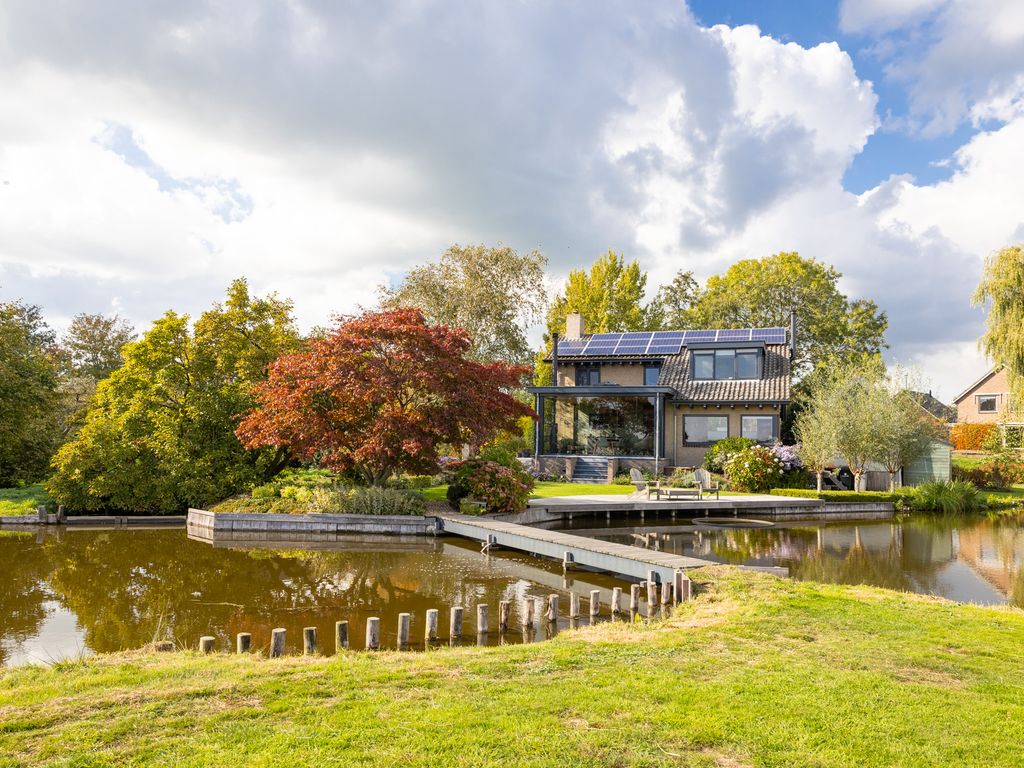 Muisbroekseweg 24, GIESSENBURG