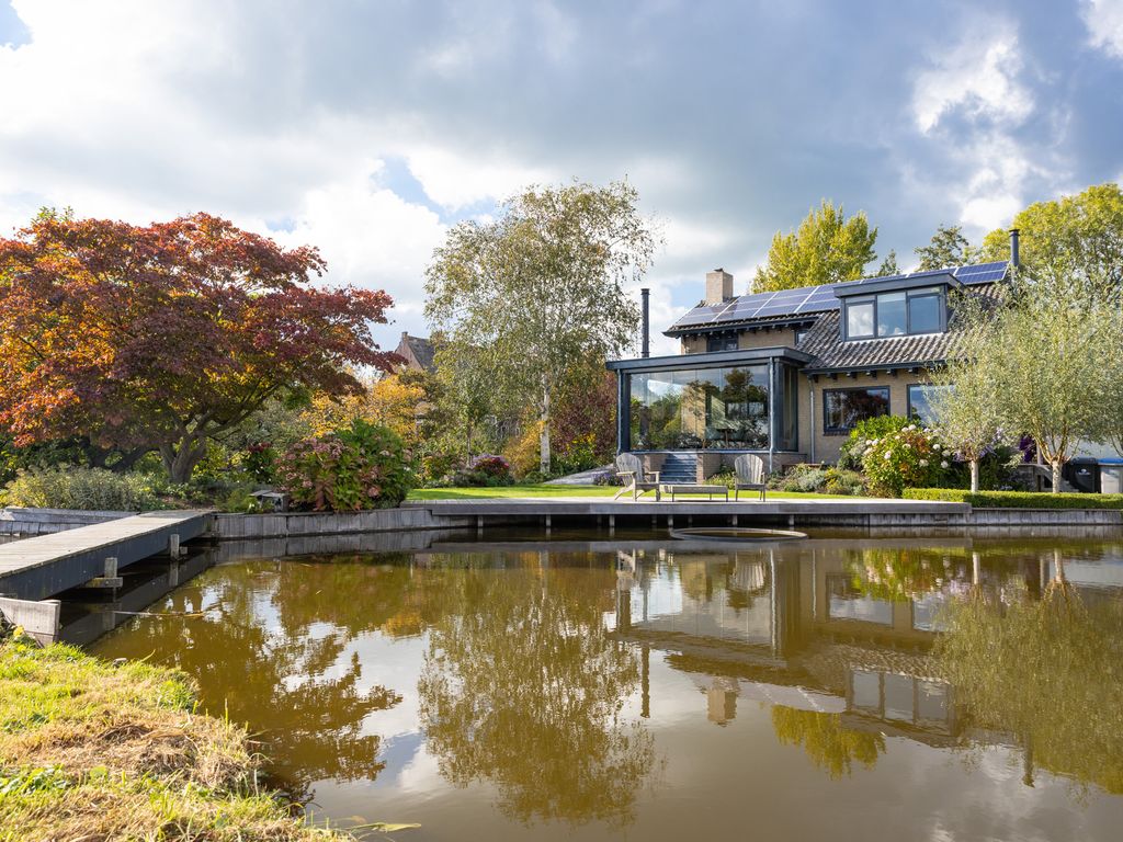 Muisbroekseweg 24, GIESSENBURG