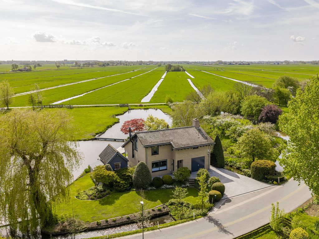 Muisbroekseweg 24, GIESSENBURG