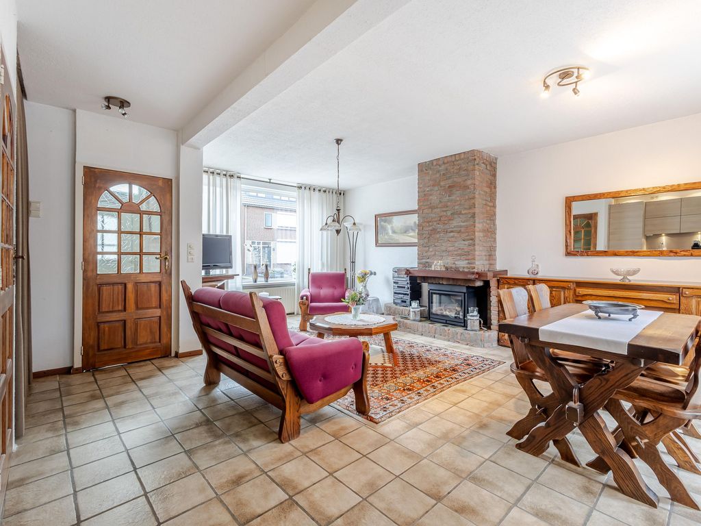 Rembrandtstraat 57, Hardinxveld-Giessendam