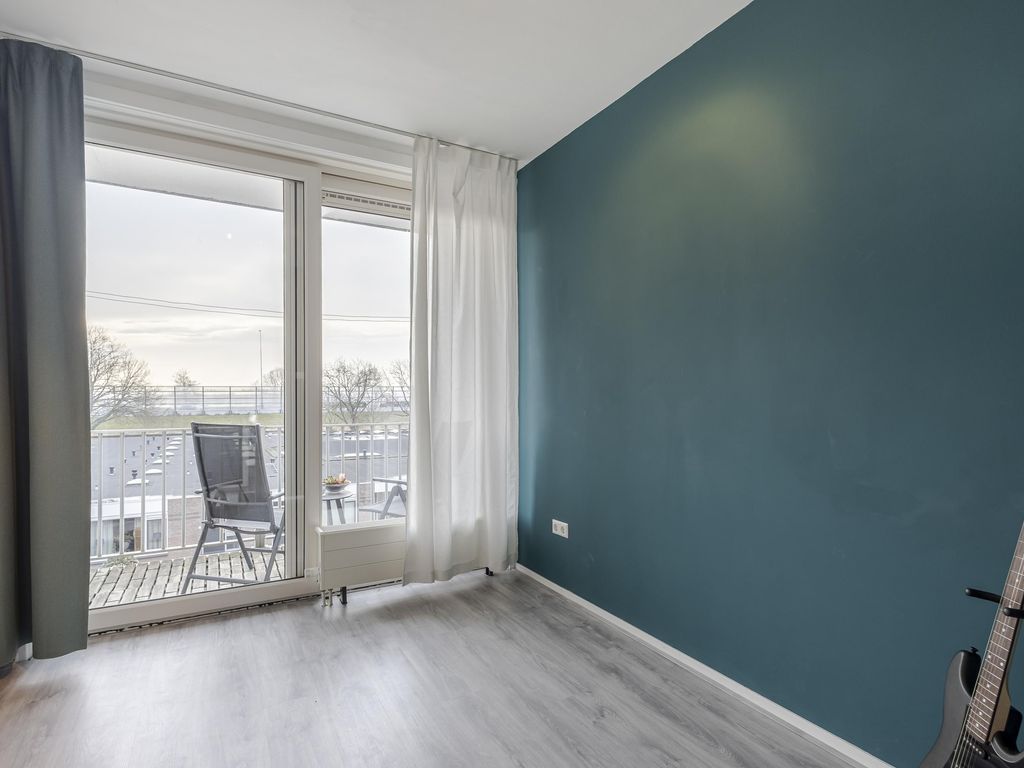 Maasstraat 54, HARDINXVELD-GIESSENDAM