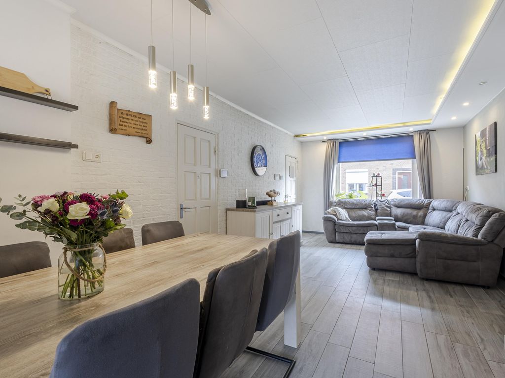 Koningin Julianastraat 46, Hardinxveld-Giessendam