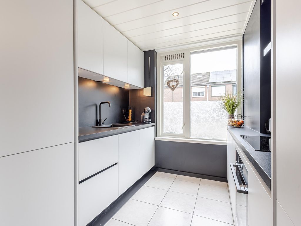 Giessenland 68, Hoornaar