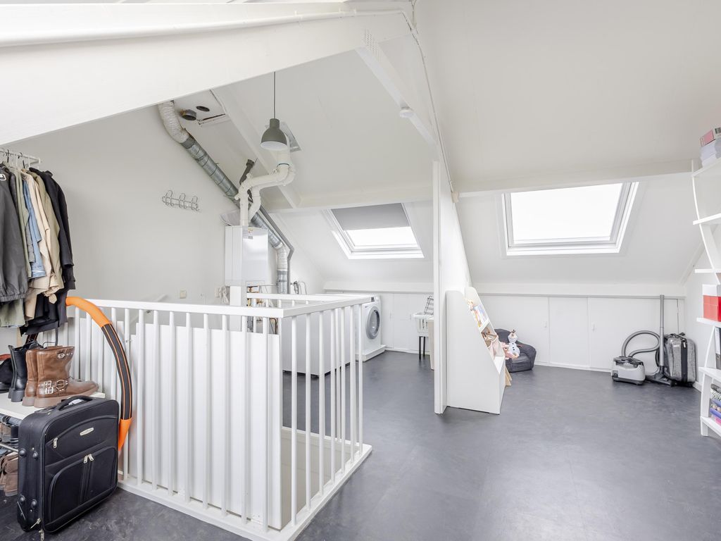 Giessenland 68, Hoornaar