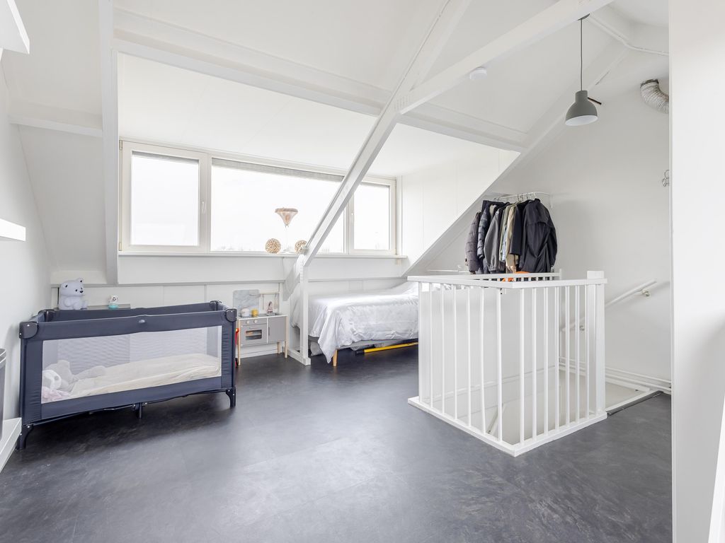 Giessenland 68, Hoornaar