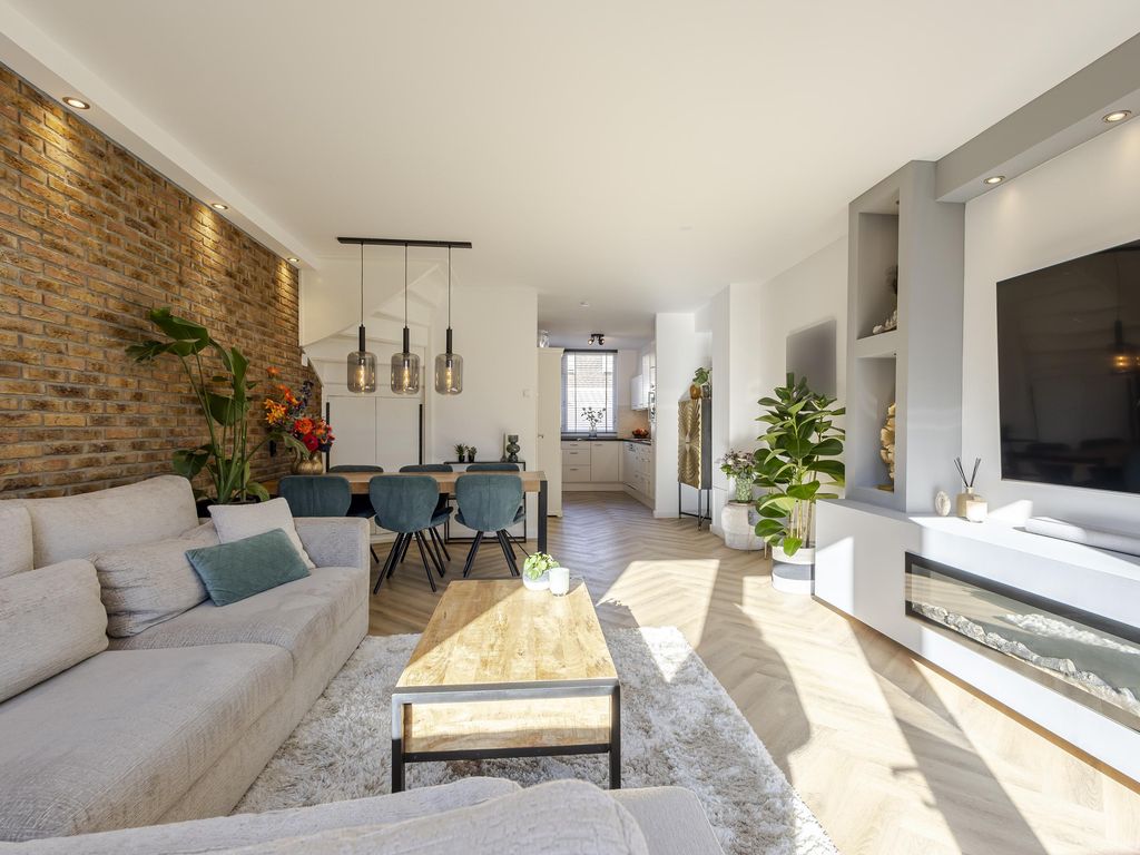 Smalweer 15, Sliedrecht