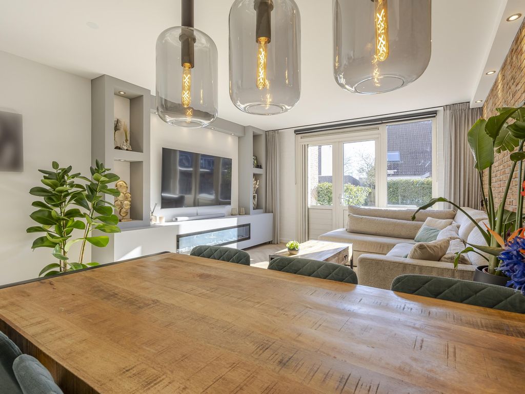 Smalweer 15, Sliedrecht