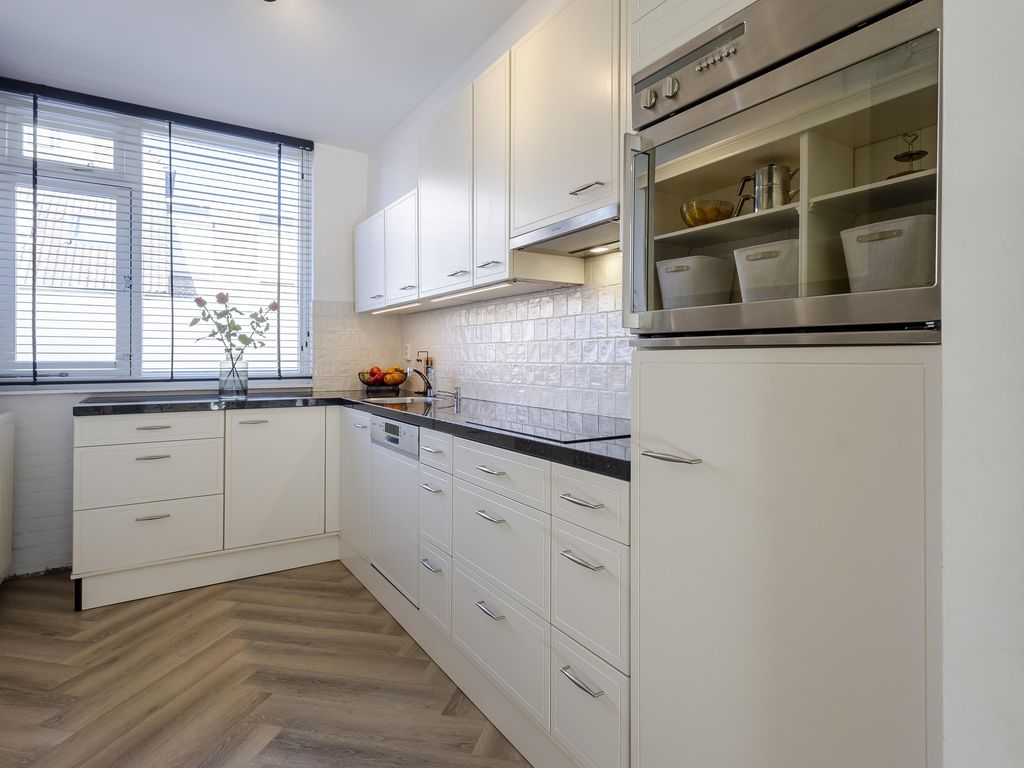 Smalweer 15, Sliedrecht