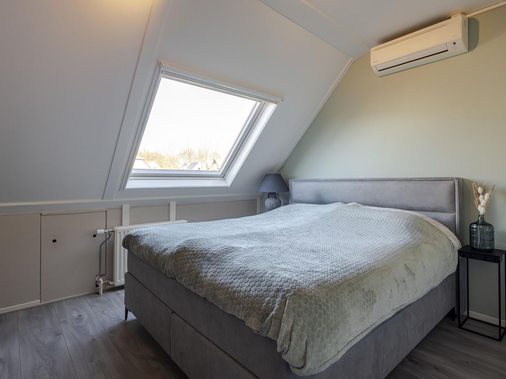 Smalweer 15, Sliedrecht