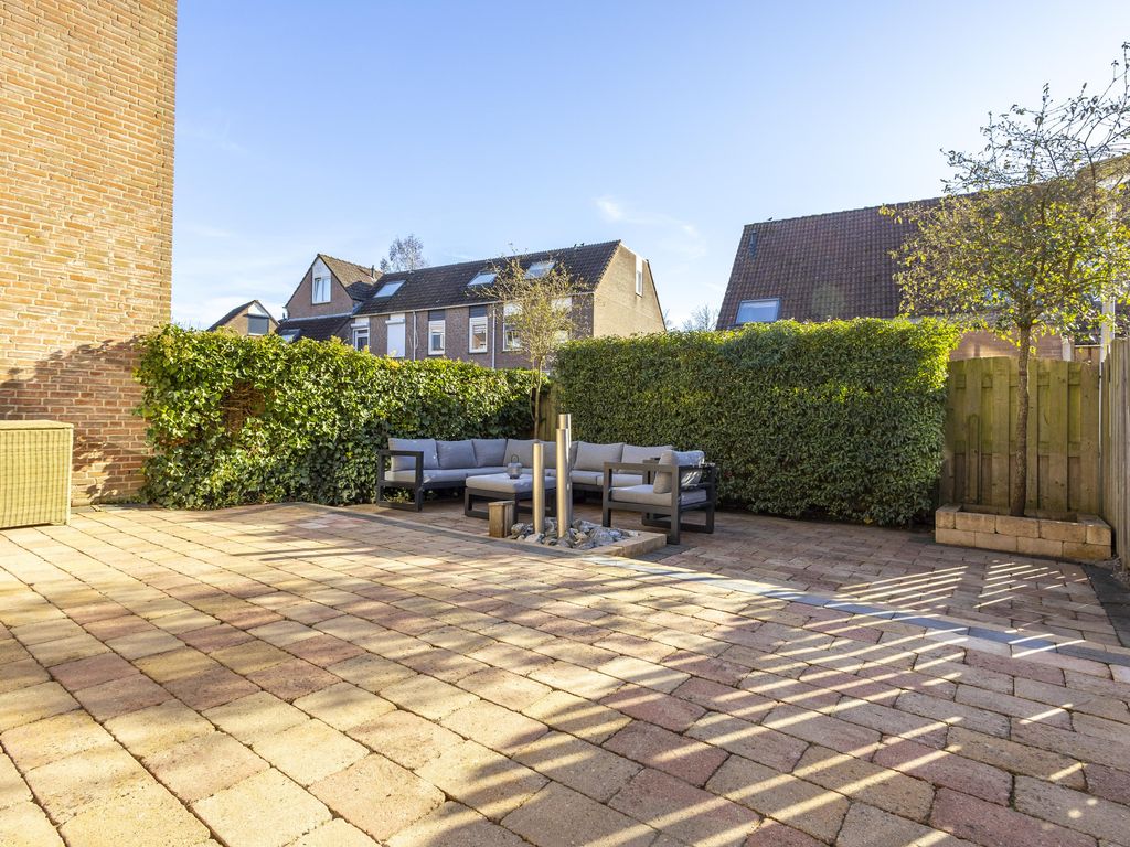 Smalweer 15, Sliedrecht