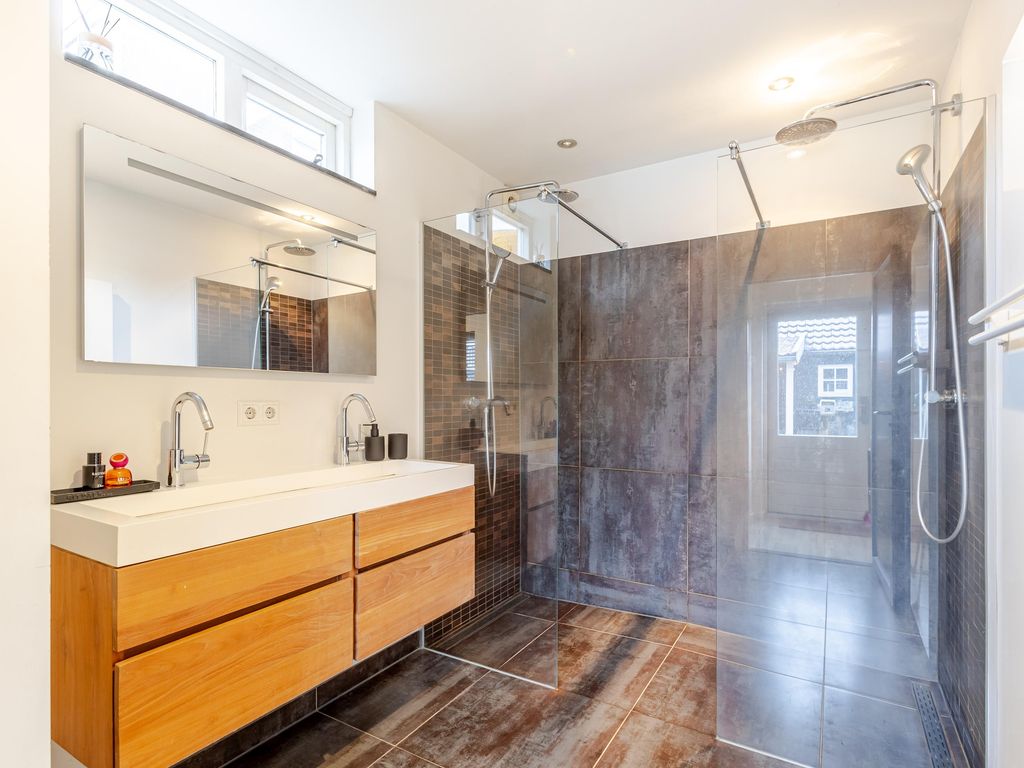 Akkerstraat 15, Hardinxveld-Giessendam