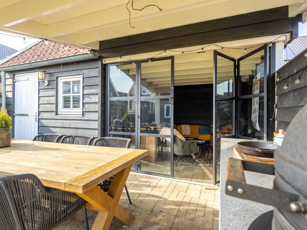 Akkerstraat 15, Hardinxveld-Giessendam