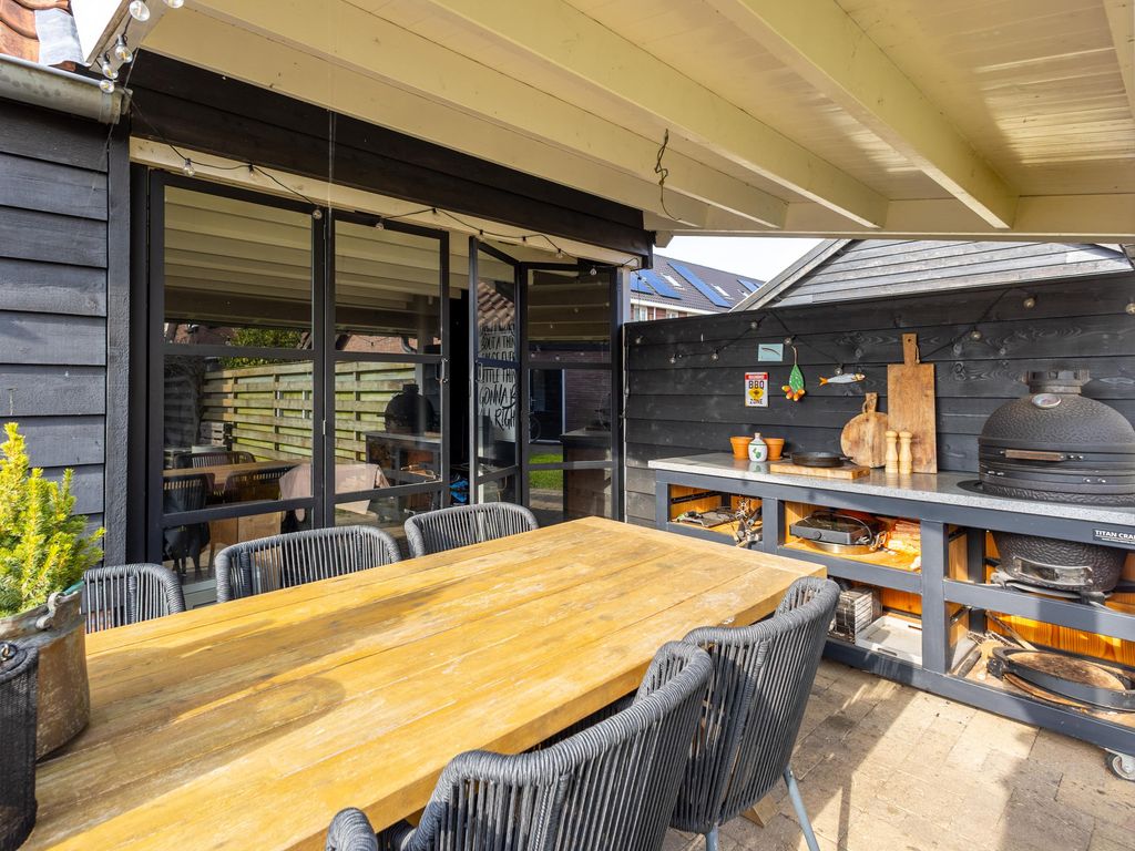 Akkerstraat 15, Hardinxveld-Giessendam