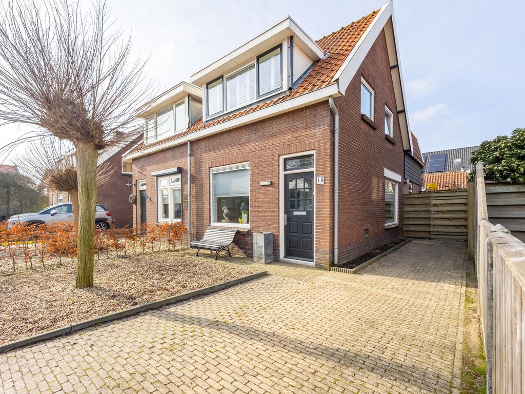 Akkerstraat 15, Hardinxveld-Giessendam