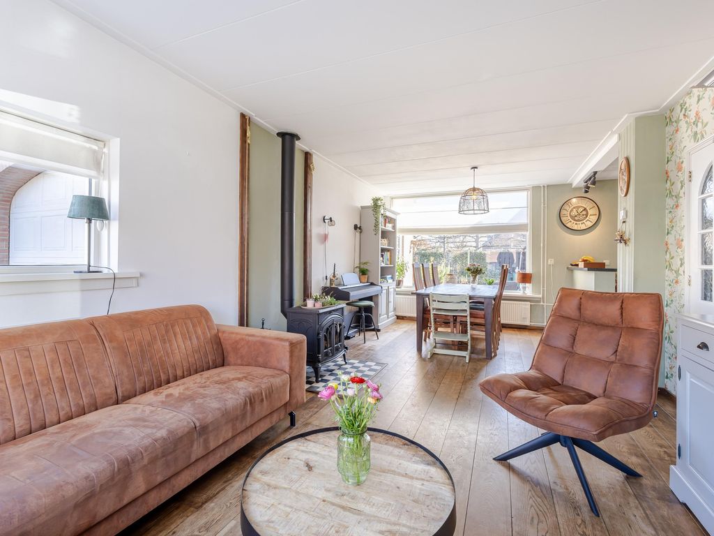 Graaf Adolfstraat 1, HARDINXVELD-GIESSENDAM