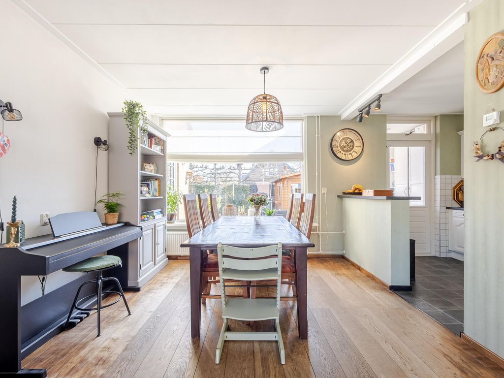 Graaf Adolfstraat 1, HARDINXVELD-GIESSENDAM