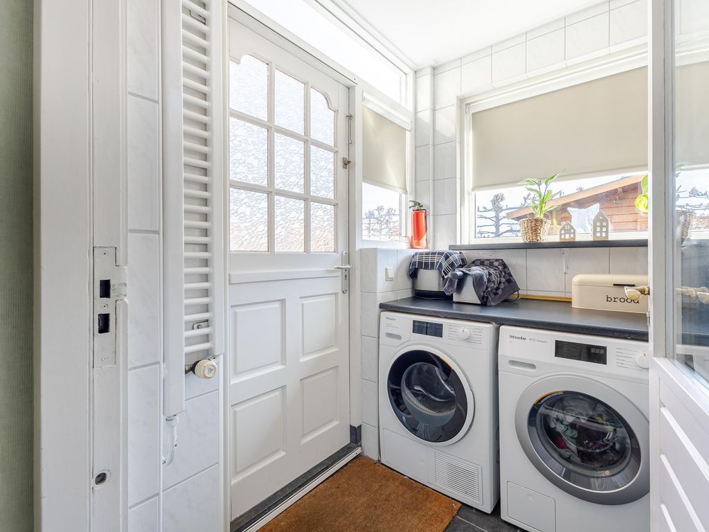 Graaf Adolfstraat 1, HARDINXVELD-GIESSENDAM