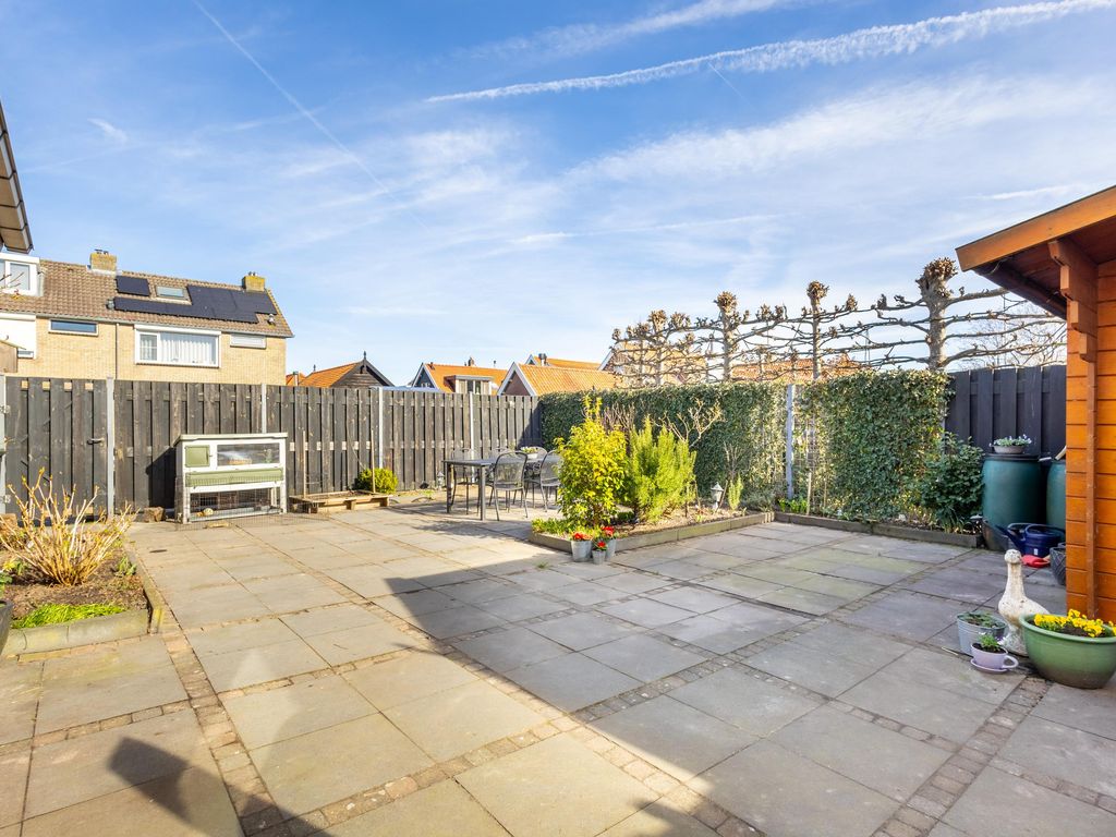 Graaf Adolfstraat 1, HARDINXVELD-GIESSENDAM