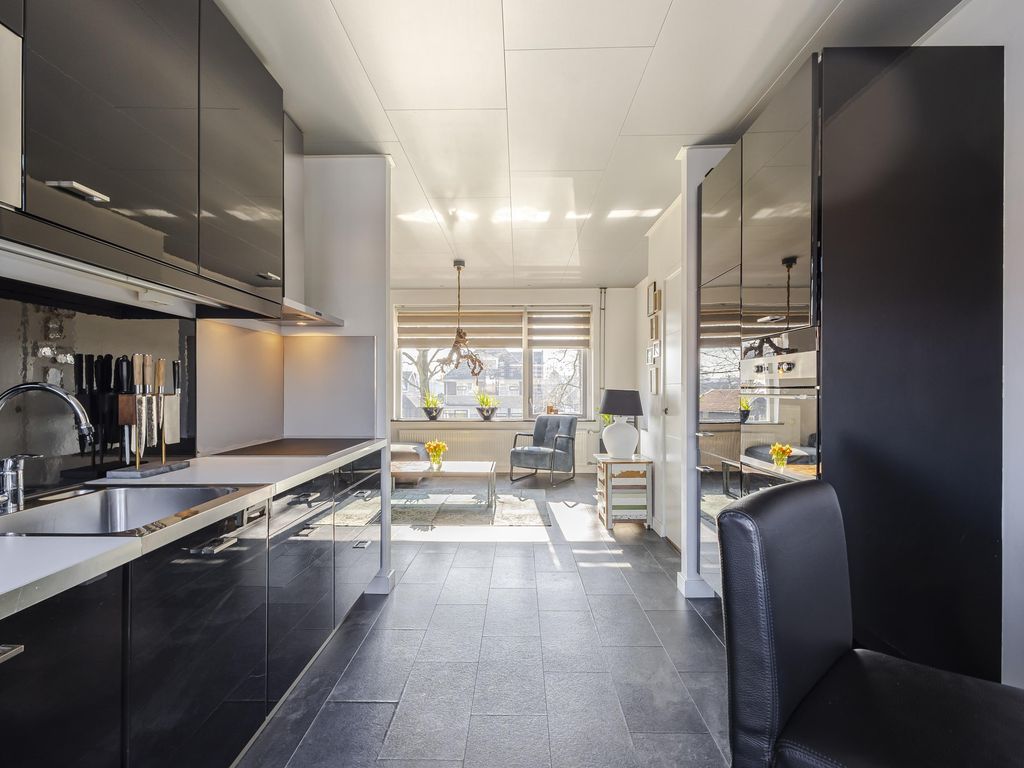 Damstraat 12B, HARDINXVELD-GIESSENDAM