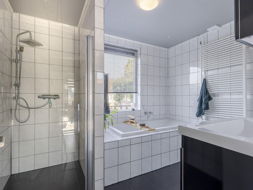 Damstraat 12B, HARDINXVELD-GIESSENDAM