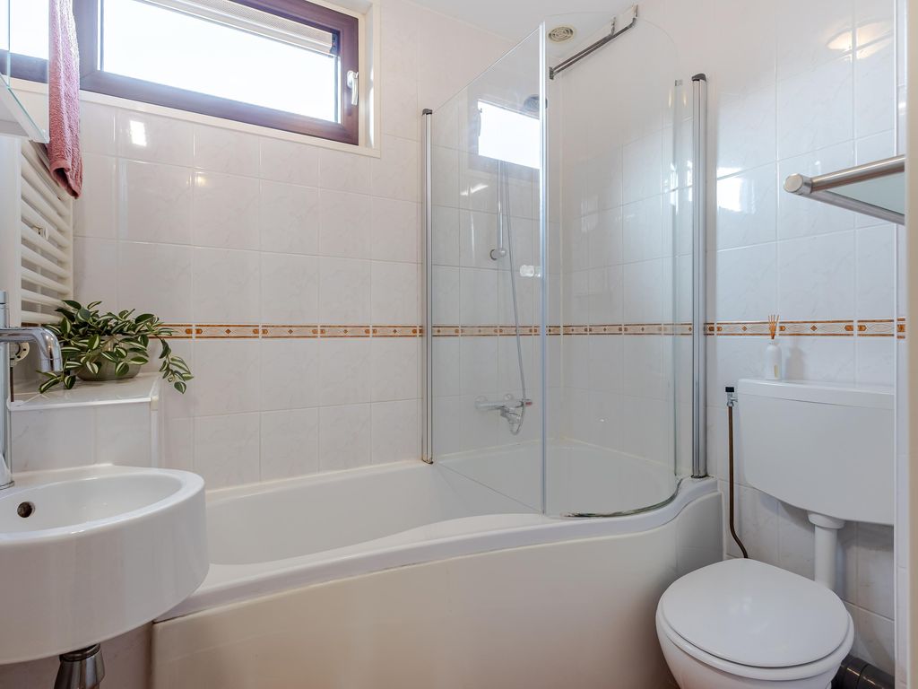 Van den Broek-erf 223, DORDRECHT