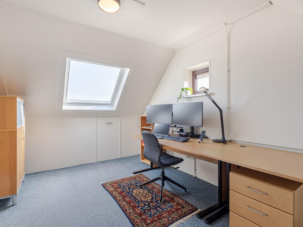 Van den Broek-erf 223, DORDRECHT