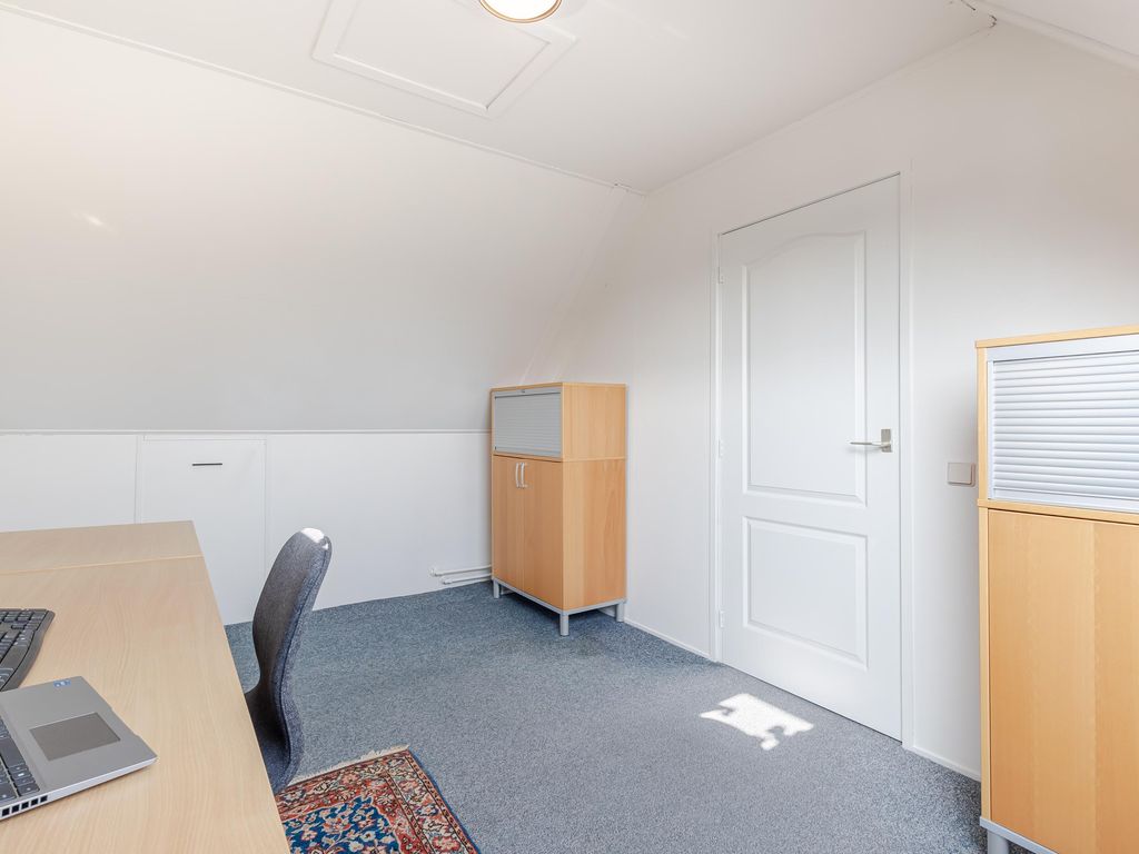 Van den Broek-erf 223, DORDRECHT