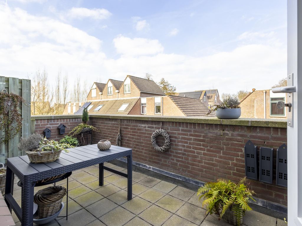 Smalweer 25, Sliedrecht