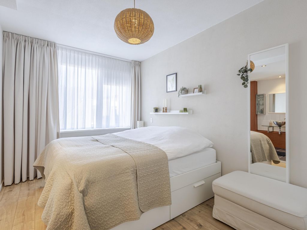 Smalweer 25, Sliedrecht