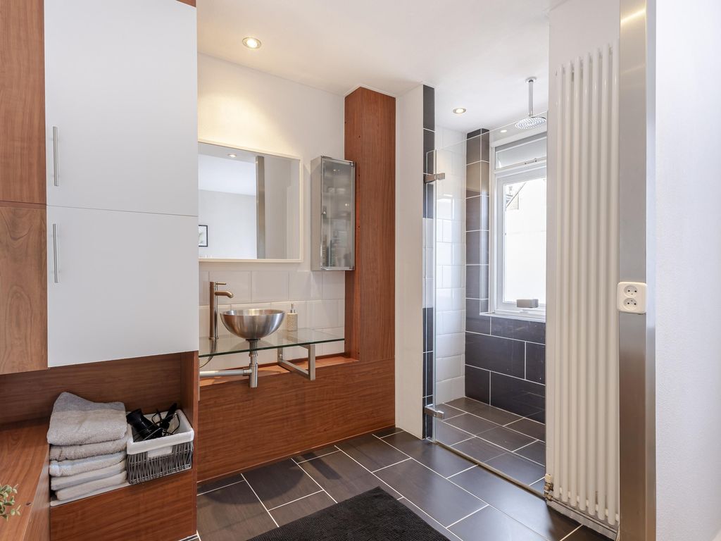 Smalweer 25, Sliedrecht