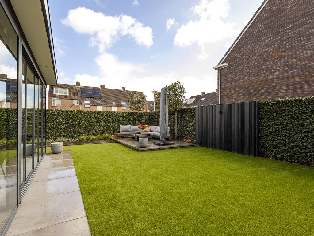 Pieter de Hooghstraat 39, Hardinxveld-Giessendam