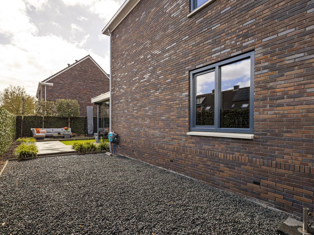 Pieter de Hooghstraat 39, Hardinxveld-Giessendam