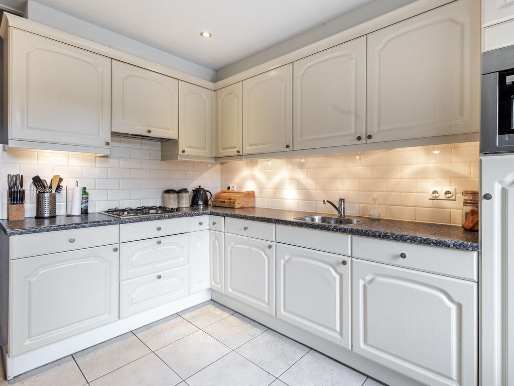 Hofweerstraat 4, HARDINXVELD-GIESSENDAM