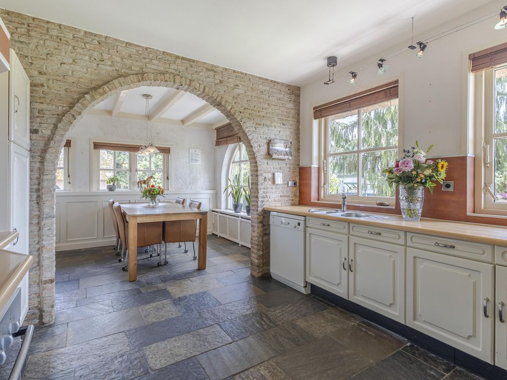 Abbekesdoel 77, BLESKENSGRAAF CA