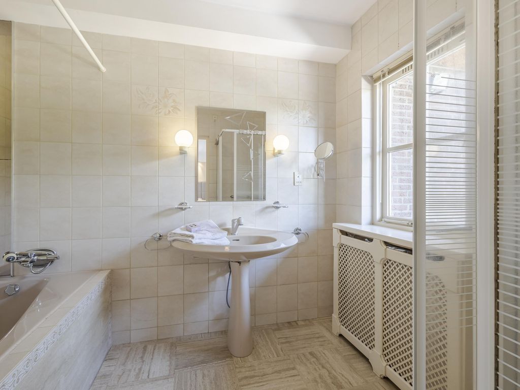 Abbekesdoel 77, BLESKENSGRAAF CA