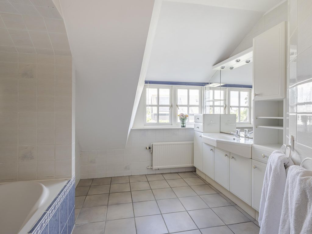 Abbekesdoel 77, BLESKENSGRAAF CA