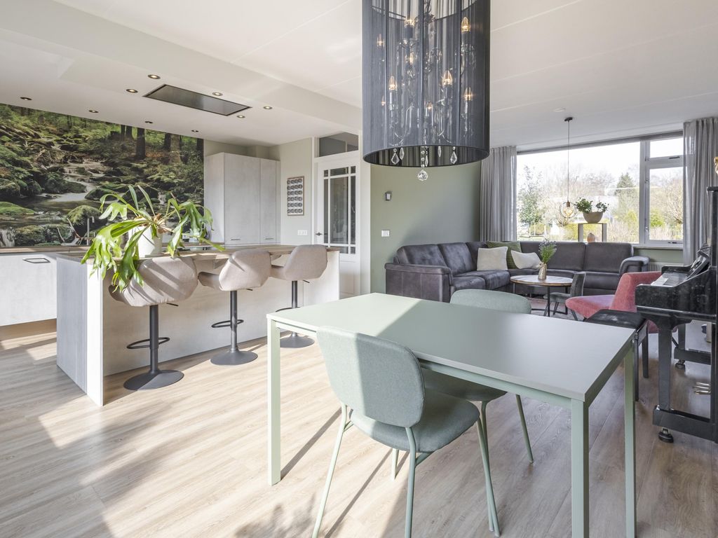 Weresteijn 34, Sliedrecht