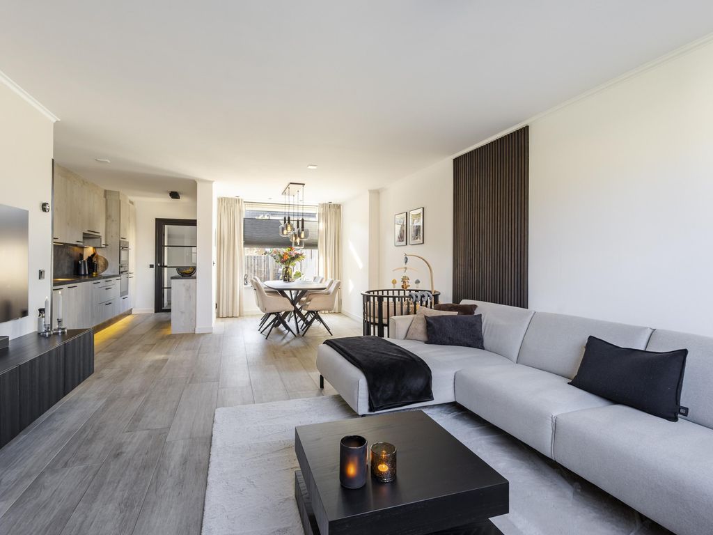 Van Leijdenstraat 26, HARDINXVELD-GIESSENDAM