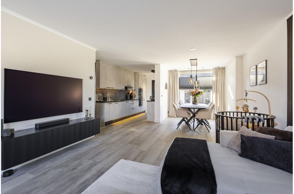 Van Leijdenstraat 26