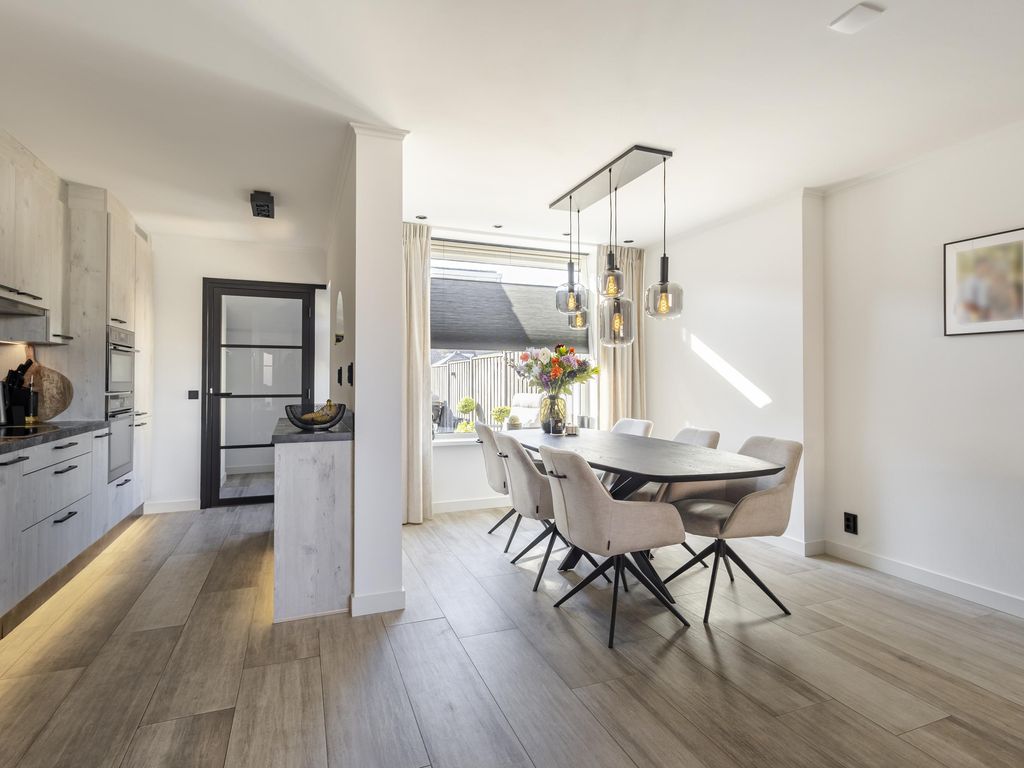 Van Leijdenstraat 26, HARDINXVELD-GIESSENDAM