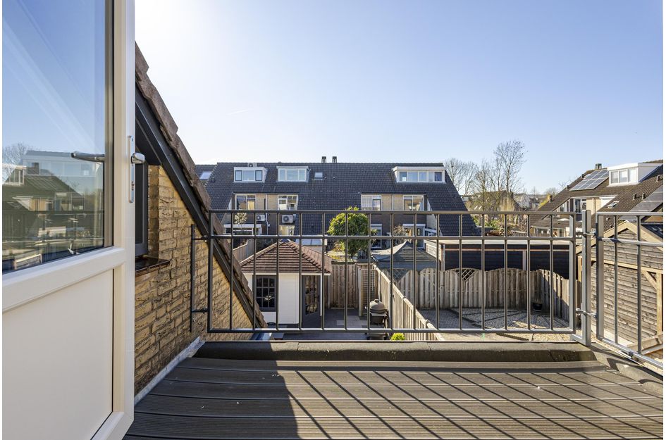 Van Leijdenstraat 26