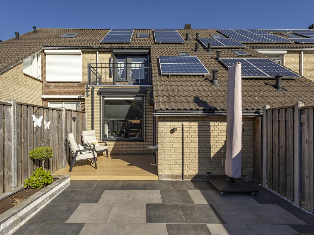 Van Leijdenstraat 26, HARDINXVELD-GIESSENDAM