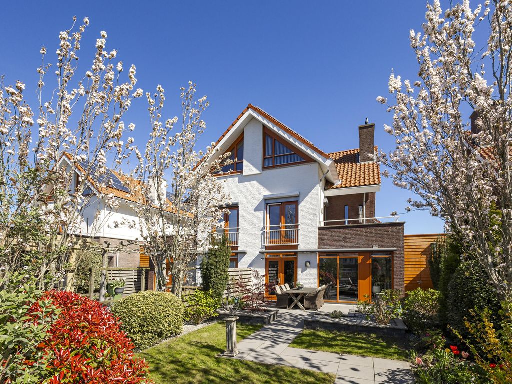 Dreesstraat 19, HARDINXVELD-GIESSENDAM