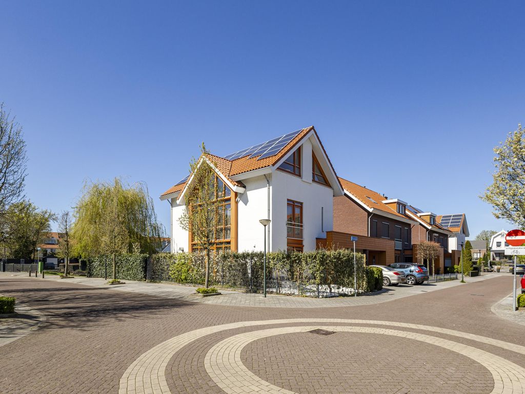 Dreesstraat 19, HARDINXVELD-GIESSENDAM