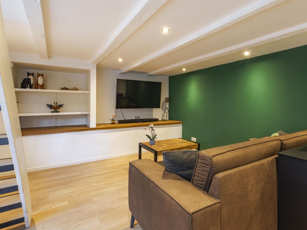 Buitendams 111, HARDINXVELD-GIESSENDAM